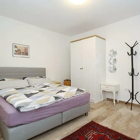 Malu Apartment *