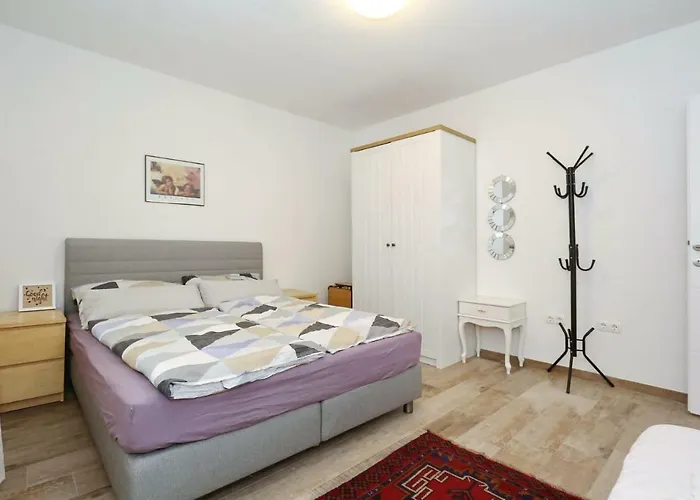 Malu Apartment *