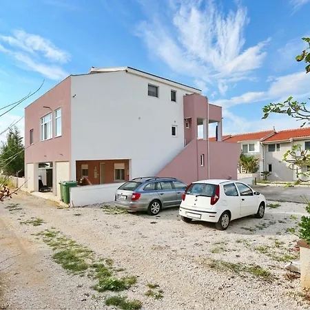 Apartman Malu Vir